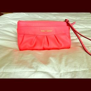 Juicy culture wristlet